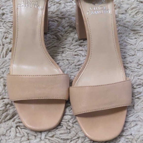 Vince Camuto Winderly Tan Block Heel - Picture 2 of 8